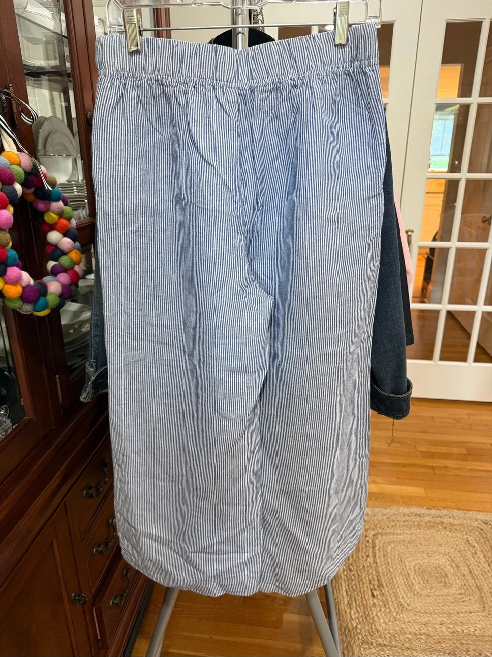 Light Blue Pinstripe women’s cropped pants - Classic Summer Style